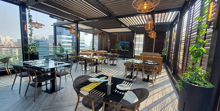 comercialdominguez-blog-febrero-hotel-con-pergola-bioclimatica